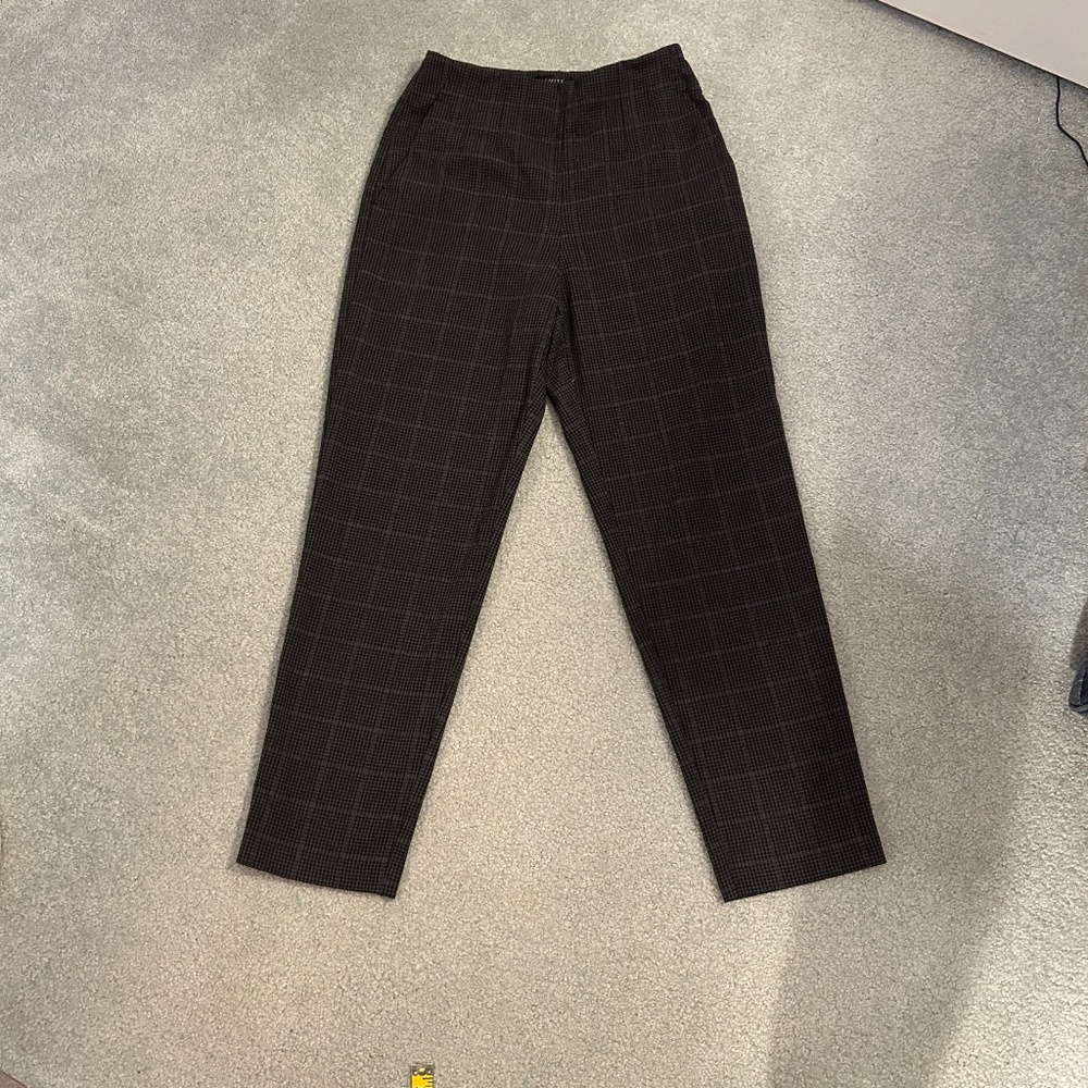 Dynamite Size 2 Black Plaid Cropped Pants